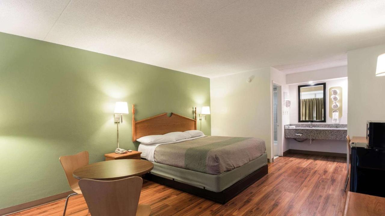 Hotel 6-pulaski, Tn 3*